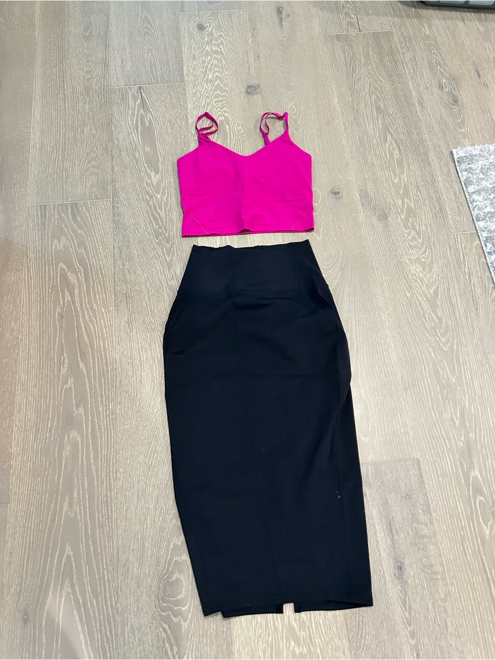 Bundle lululemon skirt and top size 4